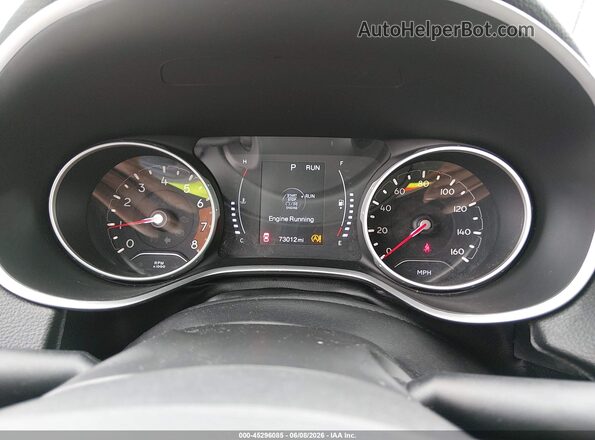 3C4NJDAB7JT392263 2018 JEEP COMPASS Silver Widok tylnych siedzeń