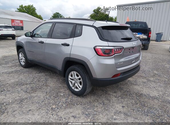 3C4NJDAB7JT392263 2018 JEEP COMPASS Silver Tył lewy