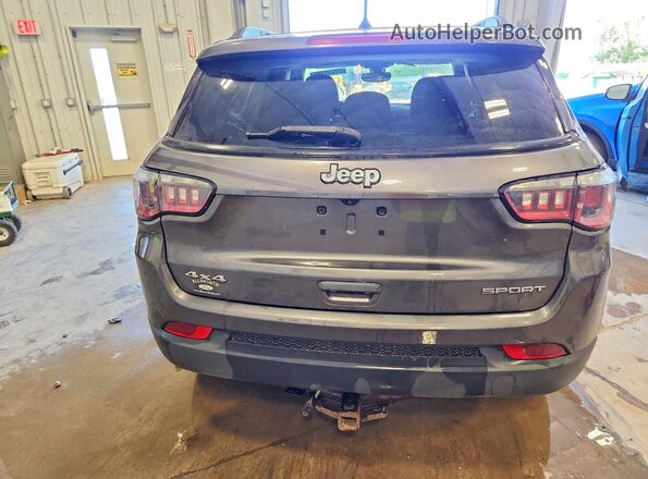 3C4NJDAB8JT147911 2018 JEEP COMPASS Charcoal უკანა ხედი