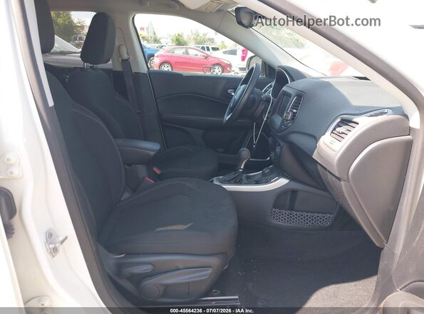 3C4NJDAB8JT201109 2018 JEEP COMPASS White Vista interior delantera