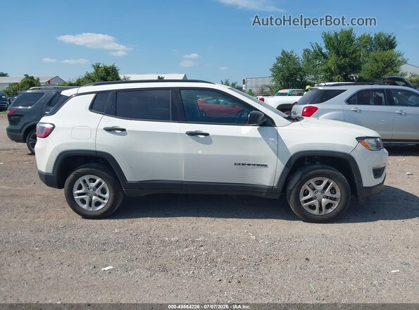 3C4NJDAB8JT201109 2018 JEEP COMPASS White Vista interior trasera