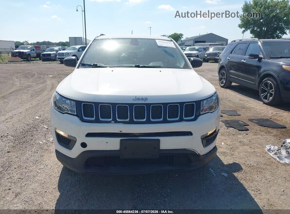 3C4NJDAB8JT201109 2018 JEEP COMPASS White Vista del cuadro de instrumentos