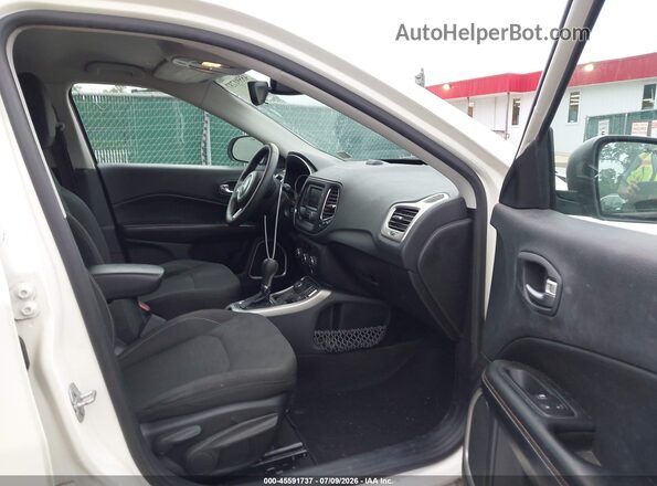 3C4NJDAB8JT281656 2018 JEEP COMPASS White Vista interior delantera