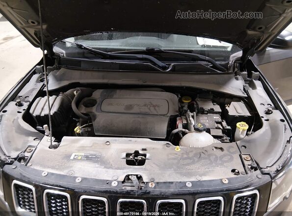 3C4NJDAB8JT359644 2018 JEEP COMPASS Black Rear view