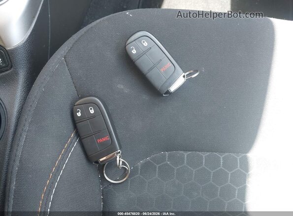 3C4NJDAB8JT392238 2018 JEEP COMPASS Gray Вид панелі приладів