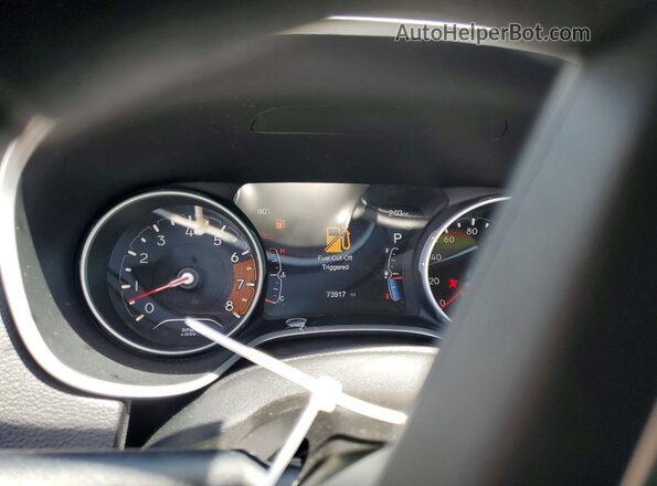 3C4NJDAB8JT436917 2018 JEEP COMPASS Gray Widok zestawu wskaźników