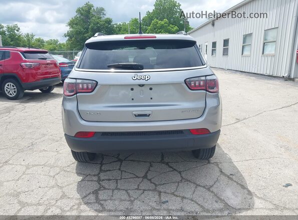 3C4NJDAB8KT619588 2019 JEEP COMPASS Silver 