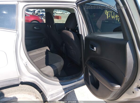 3C4NJDAB8MT551795 2021 JEEP COMPASS Gray Widok naklejki z numerem VIN