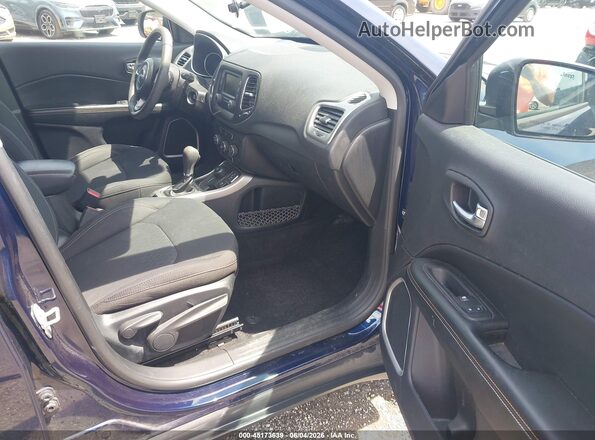 3C4NJDAB9JT392247 2018 JEEP COMPASS Blue Vista interior delantera