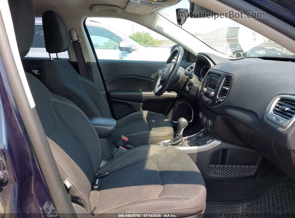 3C4NJDAB9JT399330 2018 JEEP COMPASS Blue Widok wnętrza z przodu