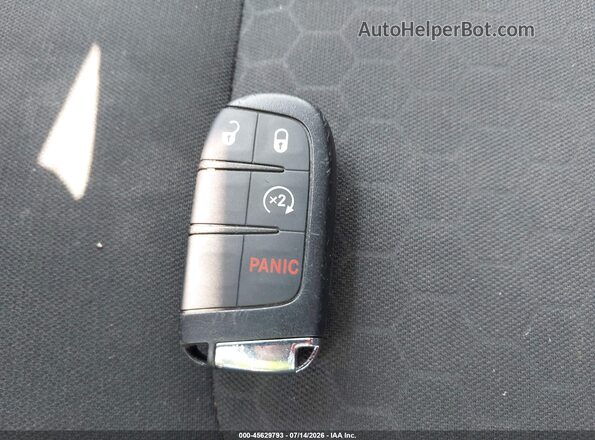 3C4NJDAB9JT399330 2018 JEEP COMPASS Blue Widok deski rozdzielczej