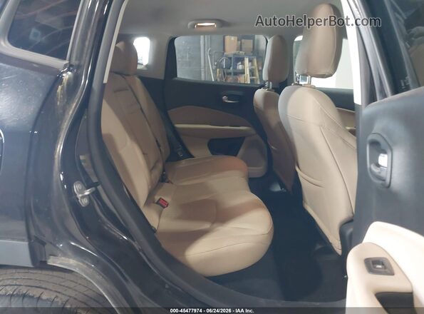 3C4NJDABXJT392242 2018 JEEP COMPASS Black VIN კოდის სტიკერის ხედი