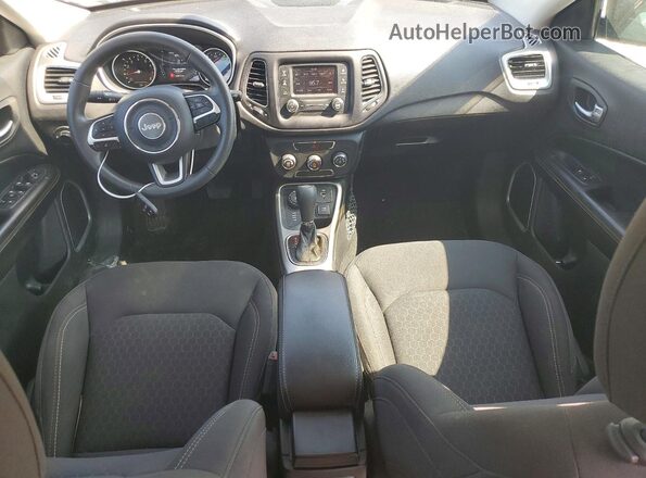 3C4NJDABXJT464900 2018 JEEP COMPASS Blue წინა პანელის ხედი