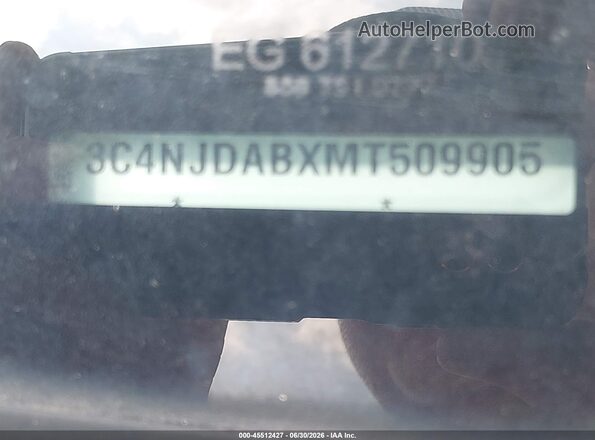 3C4NJDABXMT509905 2021 JEEP COMPASS Orange Vista del compartimento del motor