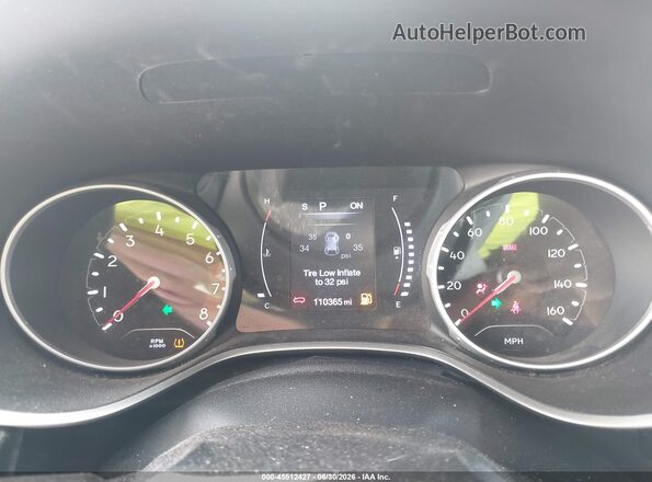 3C4NJDABXMT509905 2021 JEEP COMPASS Orange Vista de los asientos traseros