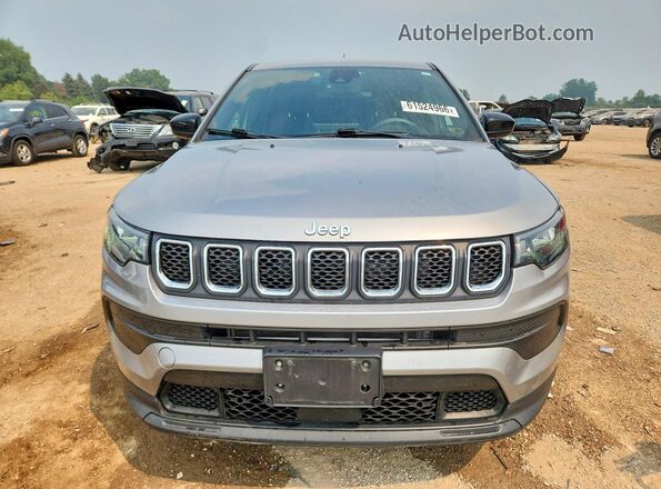 3C4NJDAN1PT509225 2023 JEEP COMPASS Серебряный Вид спереди