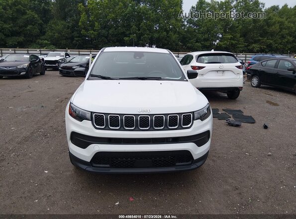 3C4NJDAN2RT599777 2024 JEEP COMPASS White უკანა სალონის ხედი