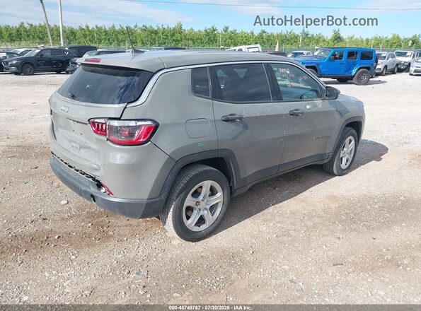3C4NJDAN3PT537141 2023 JEEP COMPASS Gray Trasero derecho