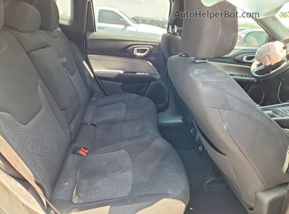 3C4NJDAN4ST515349 2025 JEEP COMPASS White Widok tylnych siedzeń
