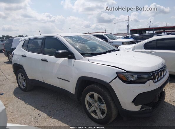 3C4NJDAN5RT591852 2024 JEEP COMPASS White უკანა სალონის ხედი