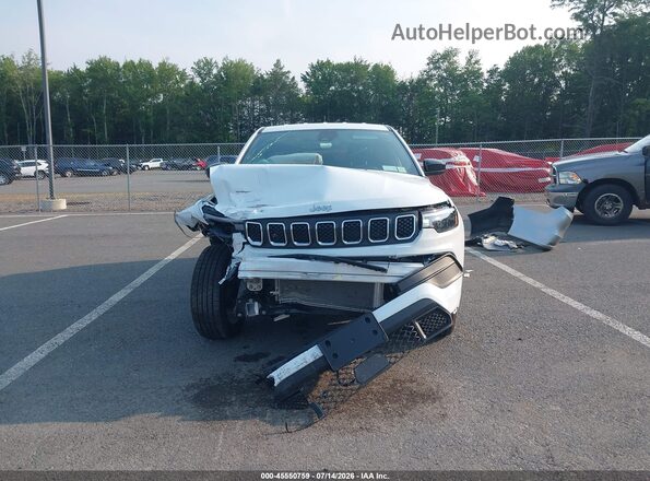 3C4NJDAN5RT599384 2024 JEEP COMPASS White Widok zestawu wskaźników
