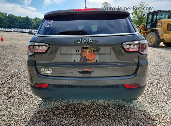 3C4NJDAN7PT569445 2023 JEEP COMPASS Gray Rear view