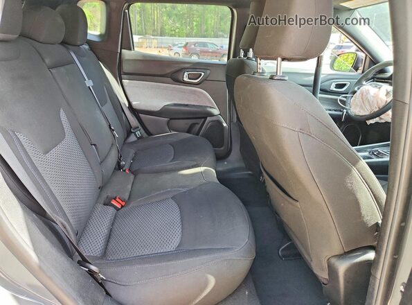 3C4NJDAN7PT569445 2023 JEEP COMPASS Gray Rear seats view