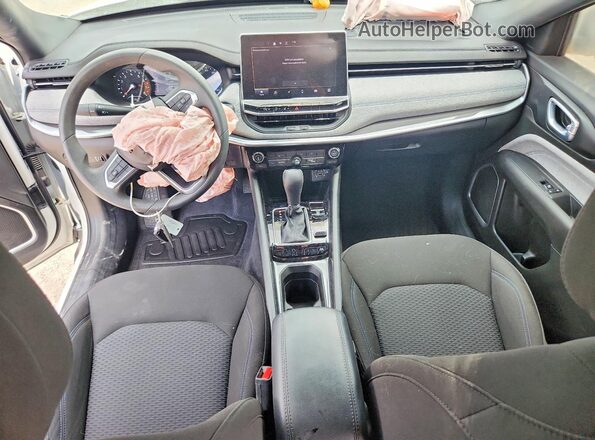 3C4NJDAN8RT173527 2024 JEEP COMPASS White Առջևի վահանակի տեսք