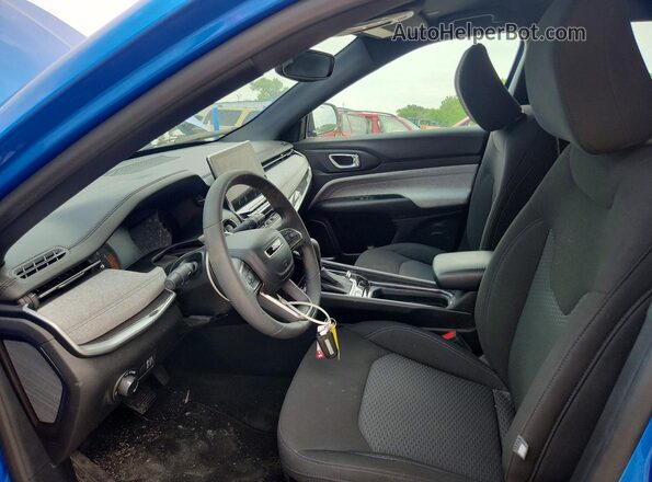 3C4NJDANXPT533667 2023 JEEP COMPASS Синий Вид салона спереди
