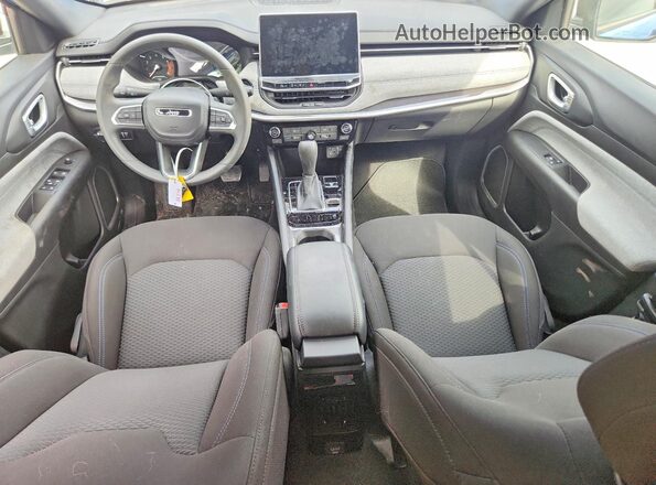 3C4NJDANXPT533667 2023 JEEP COMPASS Синий Вид панели приборов
