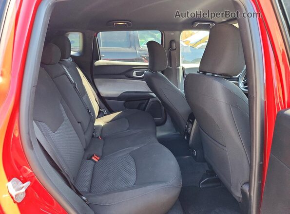 3C4NJDANXRT591605 2024 JEEP COMPASS Red Widok wnętrza z tyłu