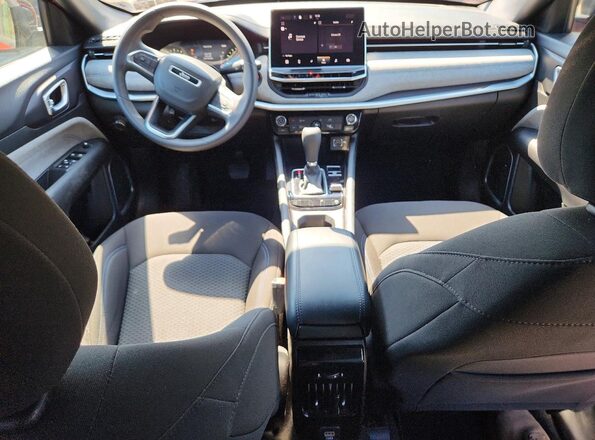 3C4NJDANXRT591605 2024 JEEP COMPASS Red Widok deski rozdzielczej
