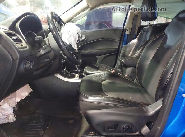3C4NJDBB0JT202754 2018 JEEP COMPASS Blue Front interior view