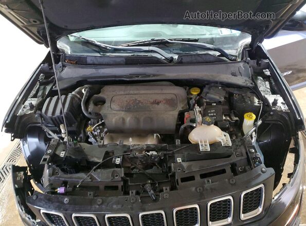 3C4NJDBB0JT278717 2018 JEEP COMPASS Black ძრავის განყოფილების ხედი