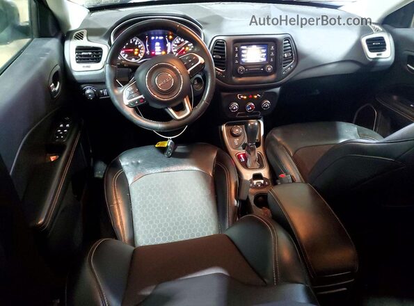 3C4NJDBB0JT278717 2018 JEEP COMPASS Black წინა პანელის ხედი