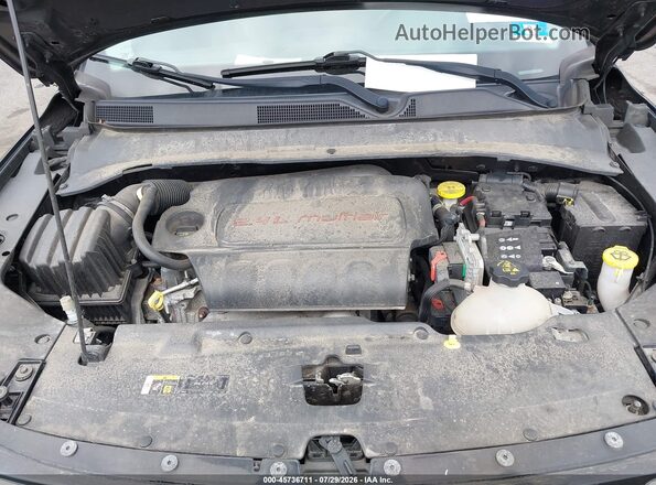 3C4NJDBB0JT492381 2018 JEEP COMPASS Black უკანა ხედი