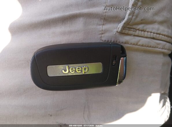3C4NJDBB0KT652924 2019 JEEP COMPASS White Widok deski rozdzielczej