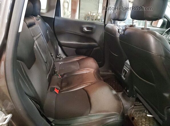 3C4NJDBB0KT690170 2019 JEEP COMPASS Black Rear seats view