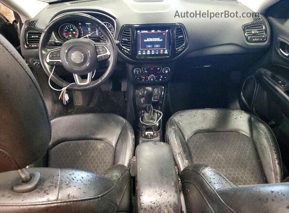 3C4NJDBB0KT690170 2019 JEEP COMPASS Black Dashboard view