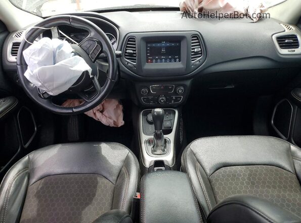 3C4NJDBB0KT834235 2019 JEEP COMPASS Black Առջևի վահանակի տեսք