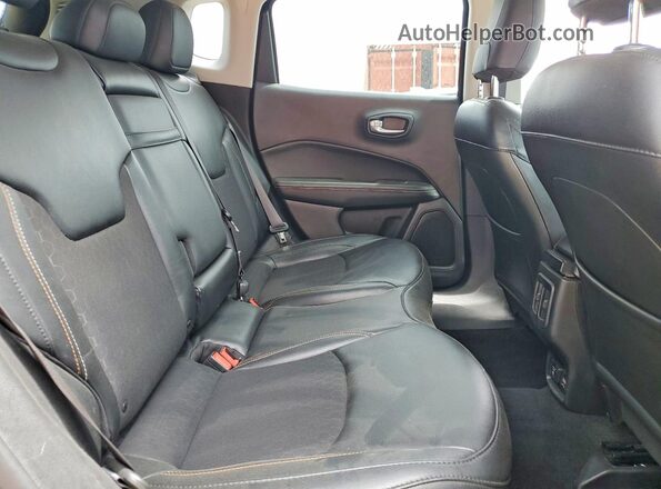 3C4NJDBB0KT834235 2019 JEEP COMPASS Black Հետևի նստատեղերի տեսք