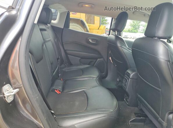 3C4NJDBB0LT116895 2020 JEEP COMPASS Серый Вид задней части салона