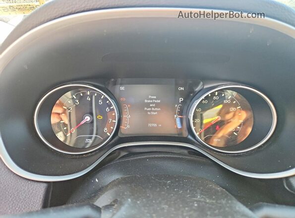 3C4NJDBB1JT175614 2018 JEEP COMPASS Red Widok zestawu wskaźników