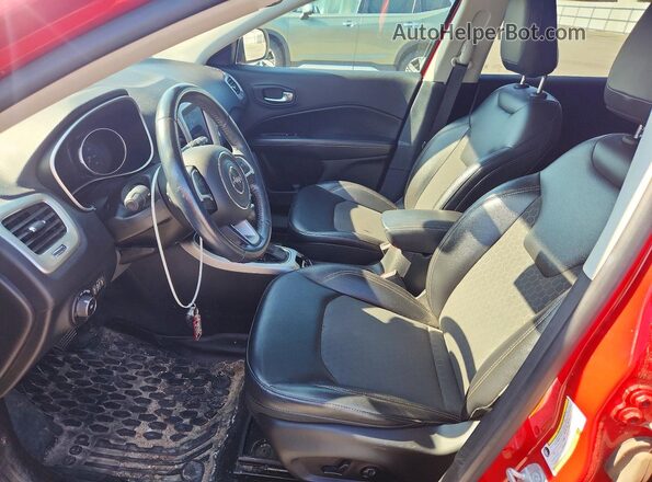 3C4NJDBB1JT175614 2018 JEEP COMPASS Red Widok wnętrza z przodu