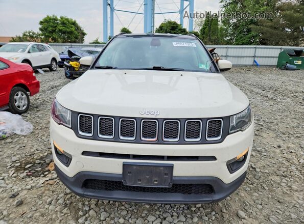3C4NJDBB1JT261831 2018 JEEP COMPASS White Vista frontal