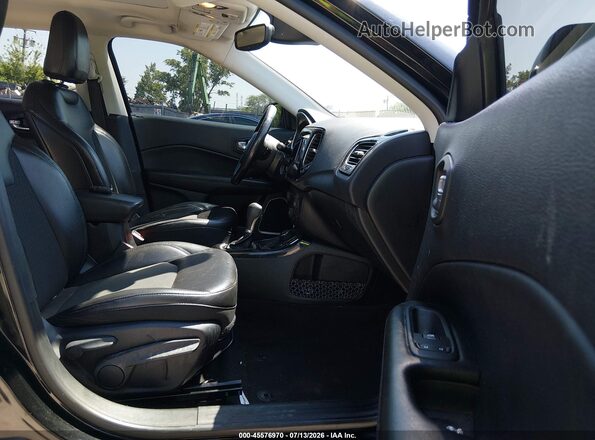 3C4NJDBB1JT313457 2018 JEEP COMPASS Black Front interior view