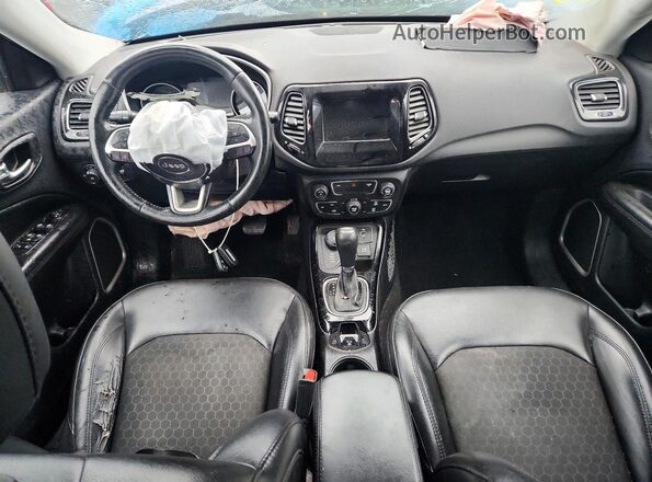 3C4NJDBB1JT323986 2018 JEEP COMPASS Silver Dashboard view