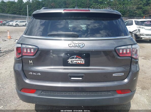 3C4NJDBB1JT337371 2018 JEEP COMPASS Gray 