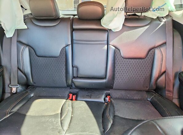 3C4NJDBB1KT813720 2019 JEEP COMPASS Black Rear seats view