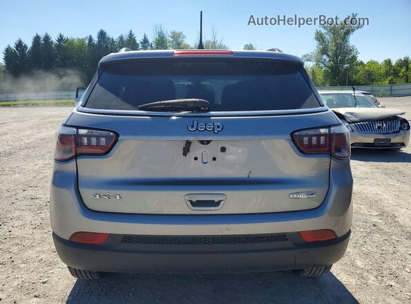3C4NJDBB1LT138257 2020 JEEP COMPASS Gray Rear view